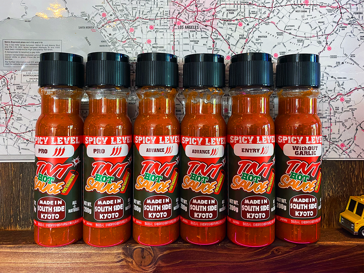TNT HOT SAUCE　MADE IN SOUTH SIDE KYOTO JAPAN